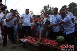 村里吃瓜大赛详情,吃瓜大赛欢乐上演，村民共度瓜果盛宴  第2张