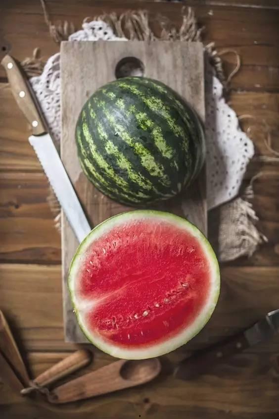 吃瓜的标准,揭秘娱乐圈幕后真相的神秘力量  第2张