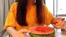 俄罗斯留学吃瓜,揭秘留学生活中的“吃瓜”瞬间  第3张