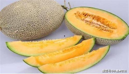 吃哈密瓜尿液有色,哈密瓜摄入与尿液颜色变化的奇妙现象揭秘  第3张